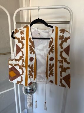 White & Mustard Embroidered Sleeveless Vest